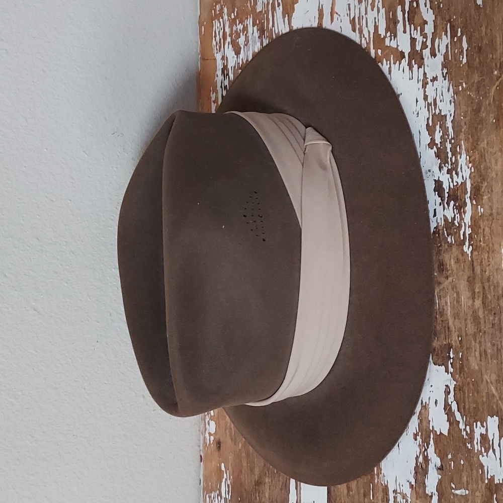 Banana Republic Travel Safari Clothing Co Fur Felt Hat